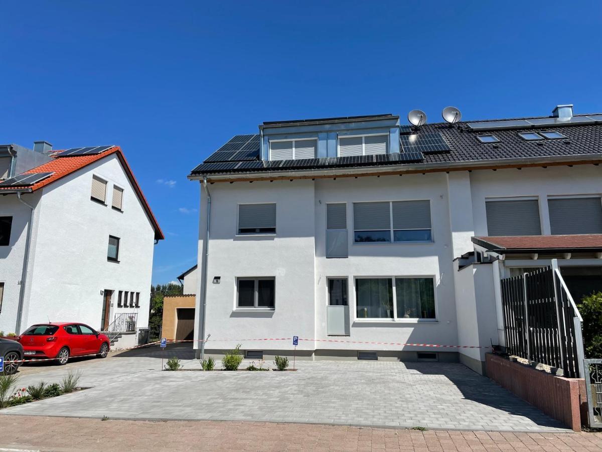 Messe- Und Ferienwohnung Feucht Eksteriør billede